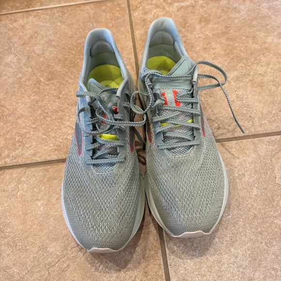 Brooks Hyperion Elite 3 Running Shoe - Picture 2 of 4